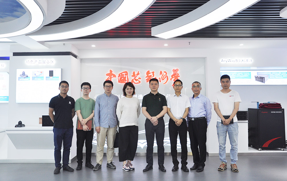 長(zhǎng)沙經(jīng)開(kāi)區(qū)產(chǎn)業(yè)發(fā)展局領(lǐng)導(dǎo)蒞臨銀河電氣檢查指導(dǎo) 長(zhǎng)沙經(jīng)開(kāi)區(qū)產(chǎn)業(yè)發(fā)展局領(lǐng)導(dǎo)蒞臨銀河電氣檢查指導(dǎo)