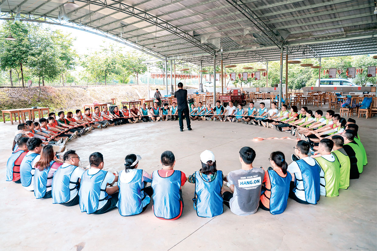 凝聚青春力量，奮斗最美時(shí)光——力量，力量，團(tuán)隊(duì)力量